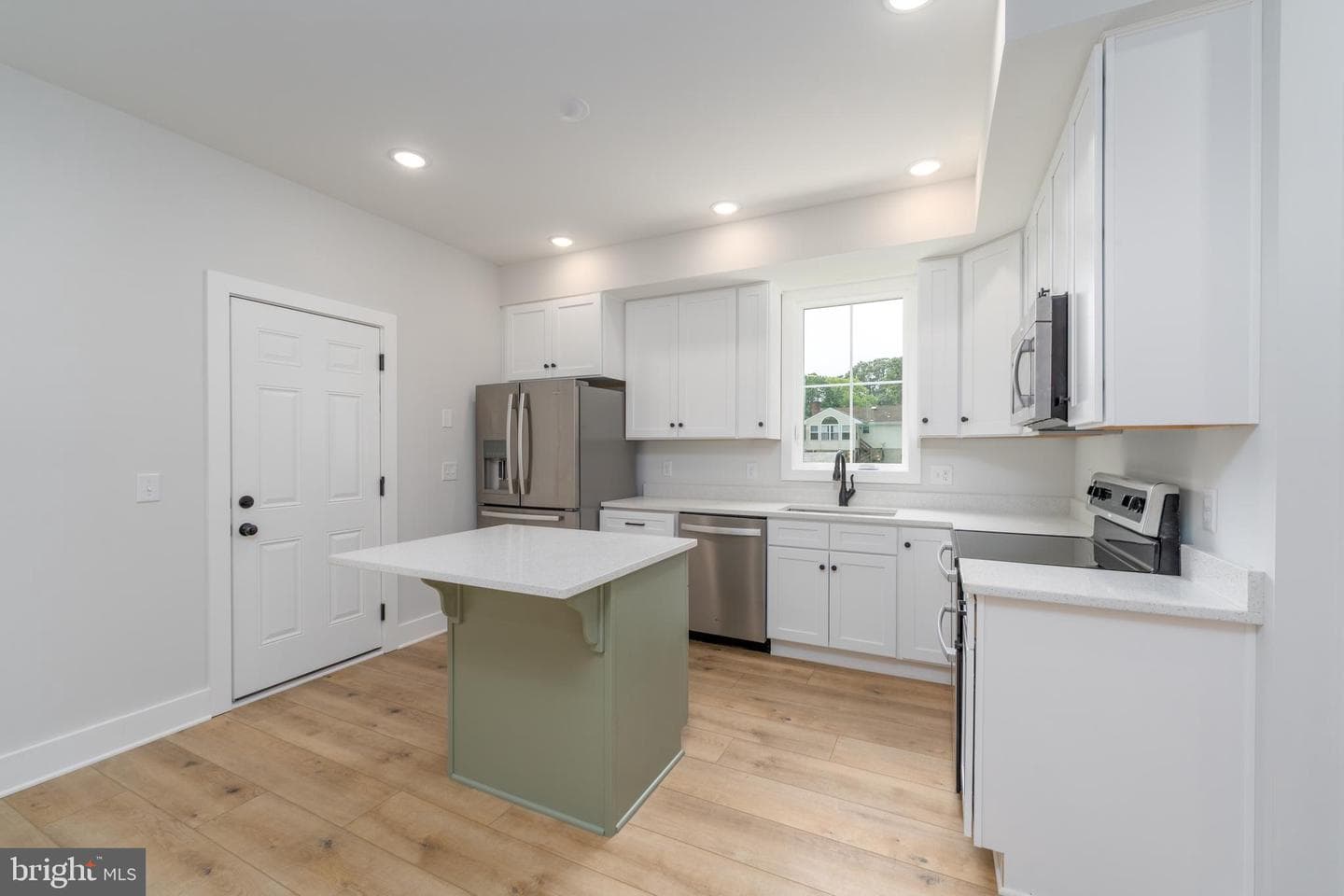 729 Mesquite Road photo 11