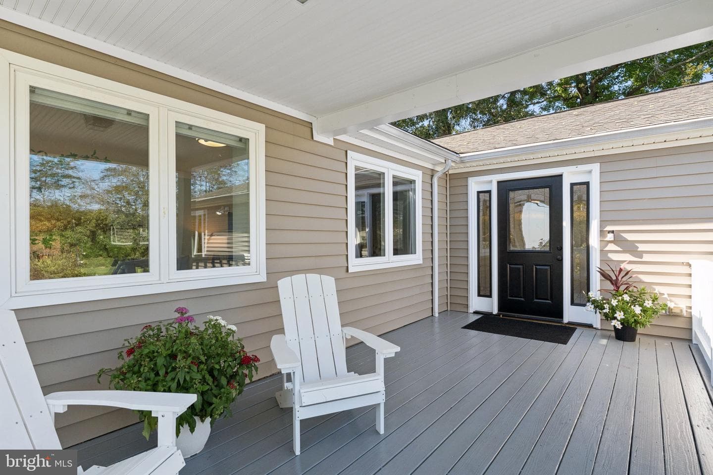 7654 Bay Street photo 7