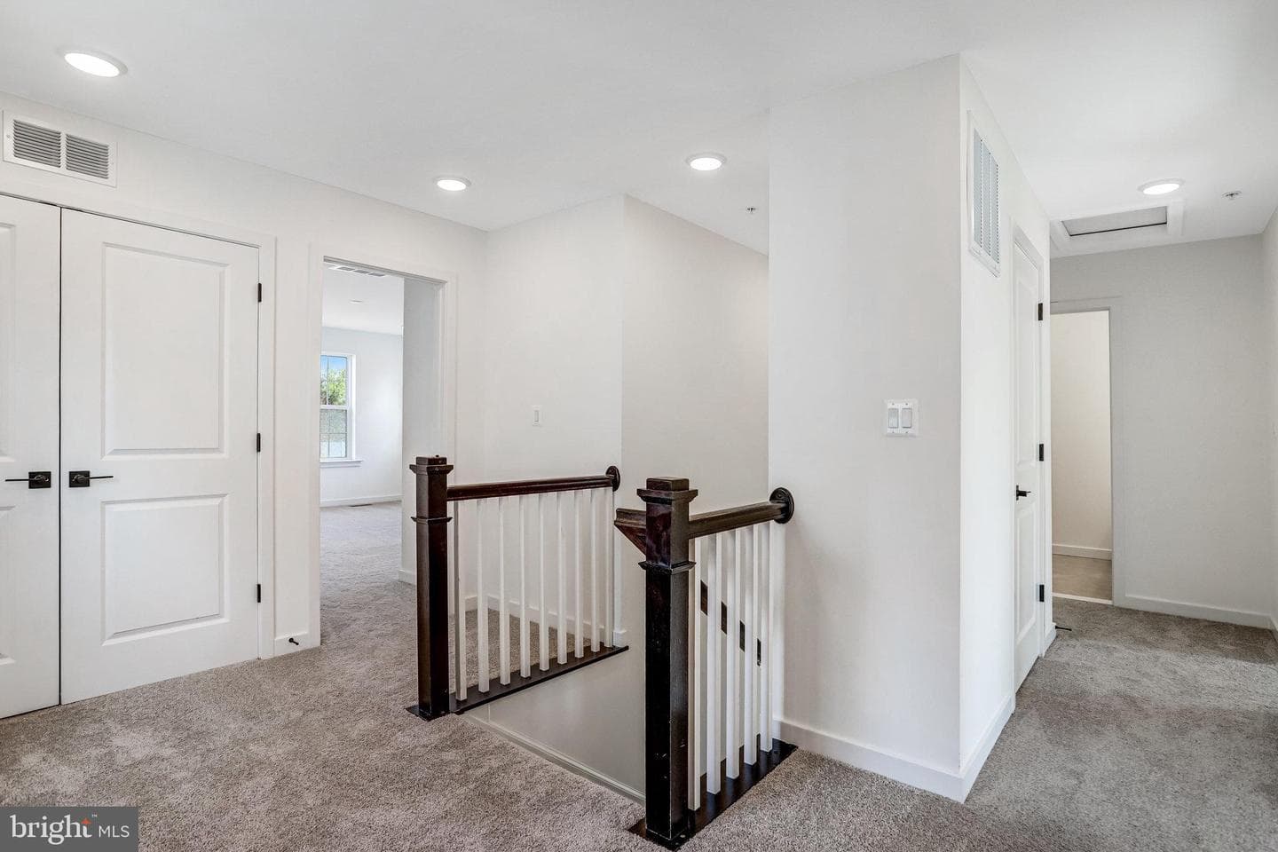 5733 Howard Drive photo 42
