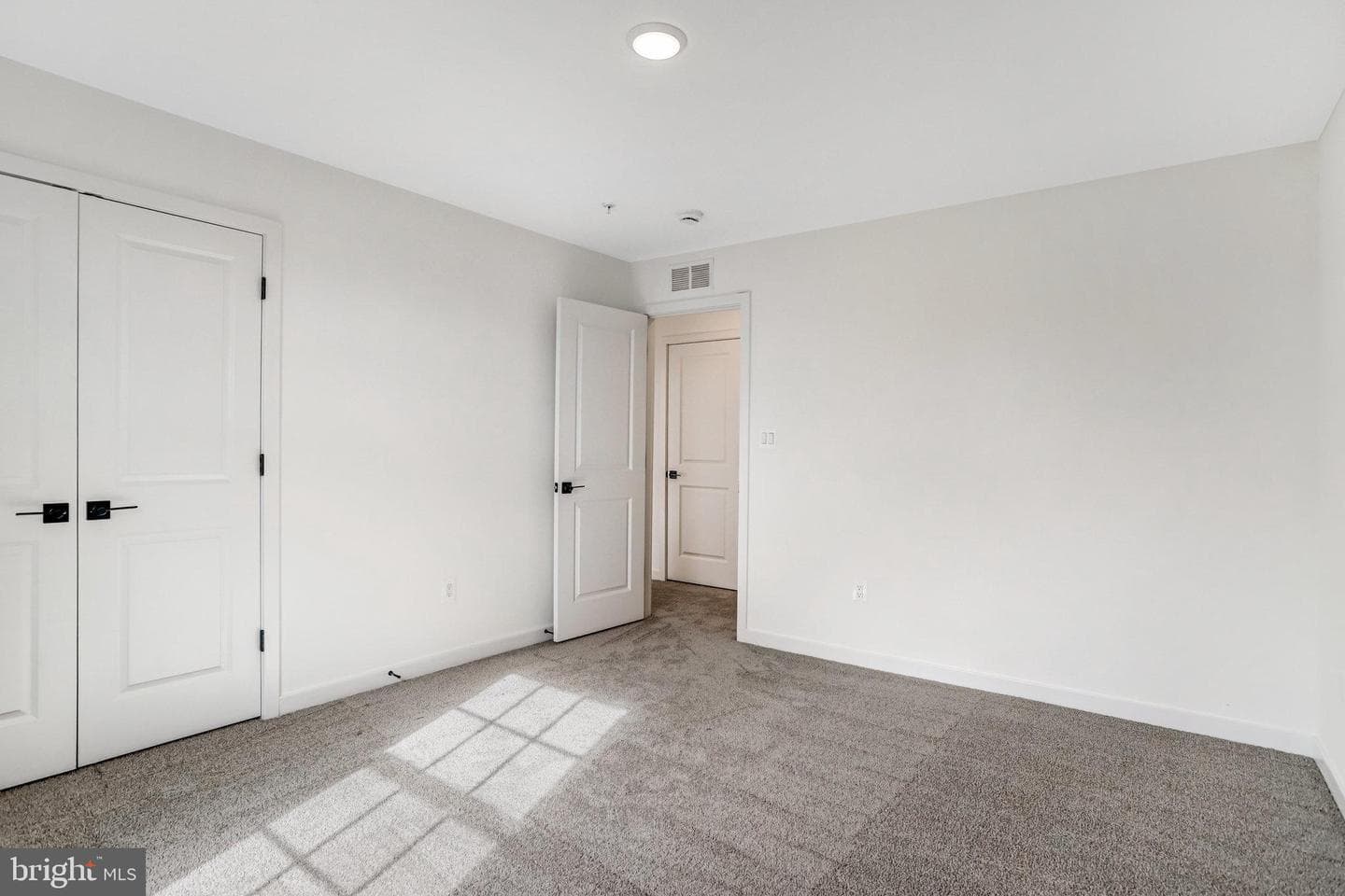 5733 Howard Drive photo 47