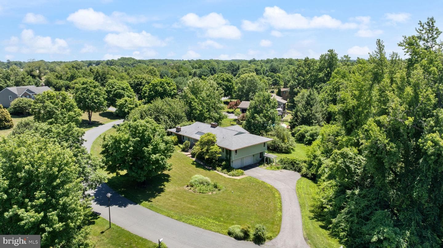 1047 Sugar Maple Drive photo 44