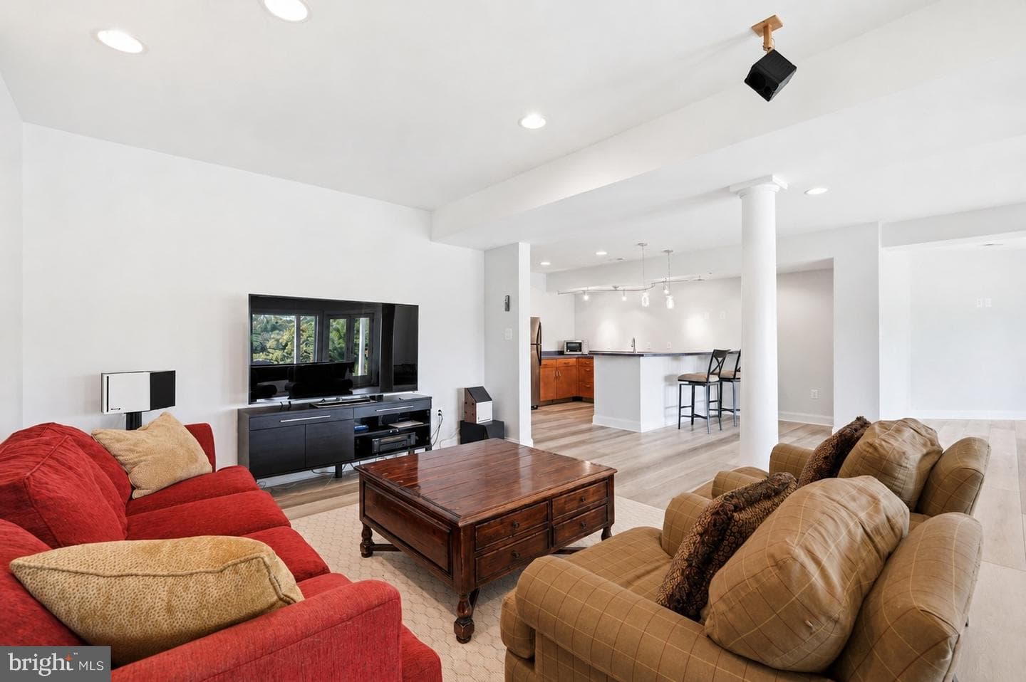 641 Honeysuckle Lane photo 36