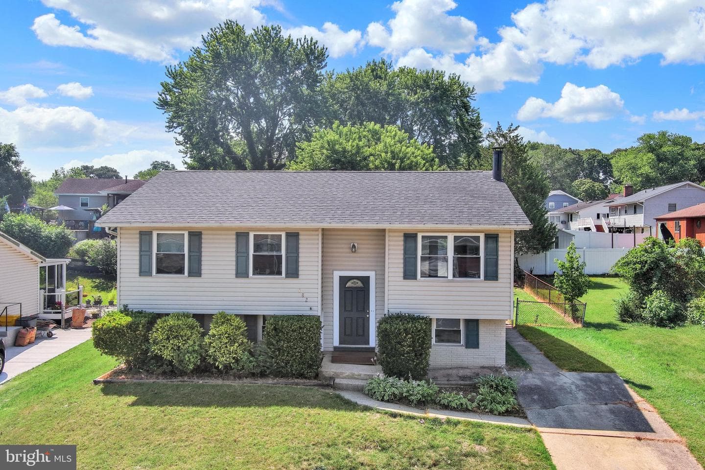 482 Kenora Drive photo 33