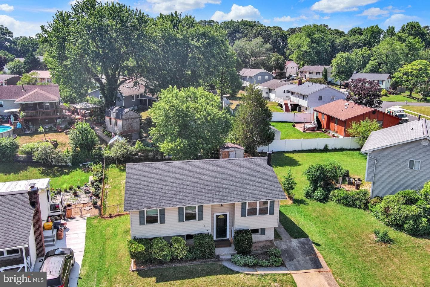 482 Kenora Drive photo 34