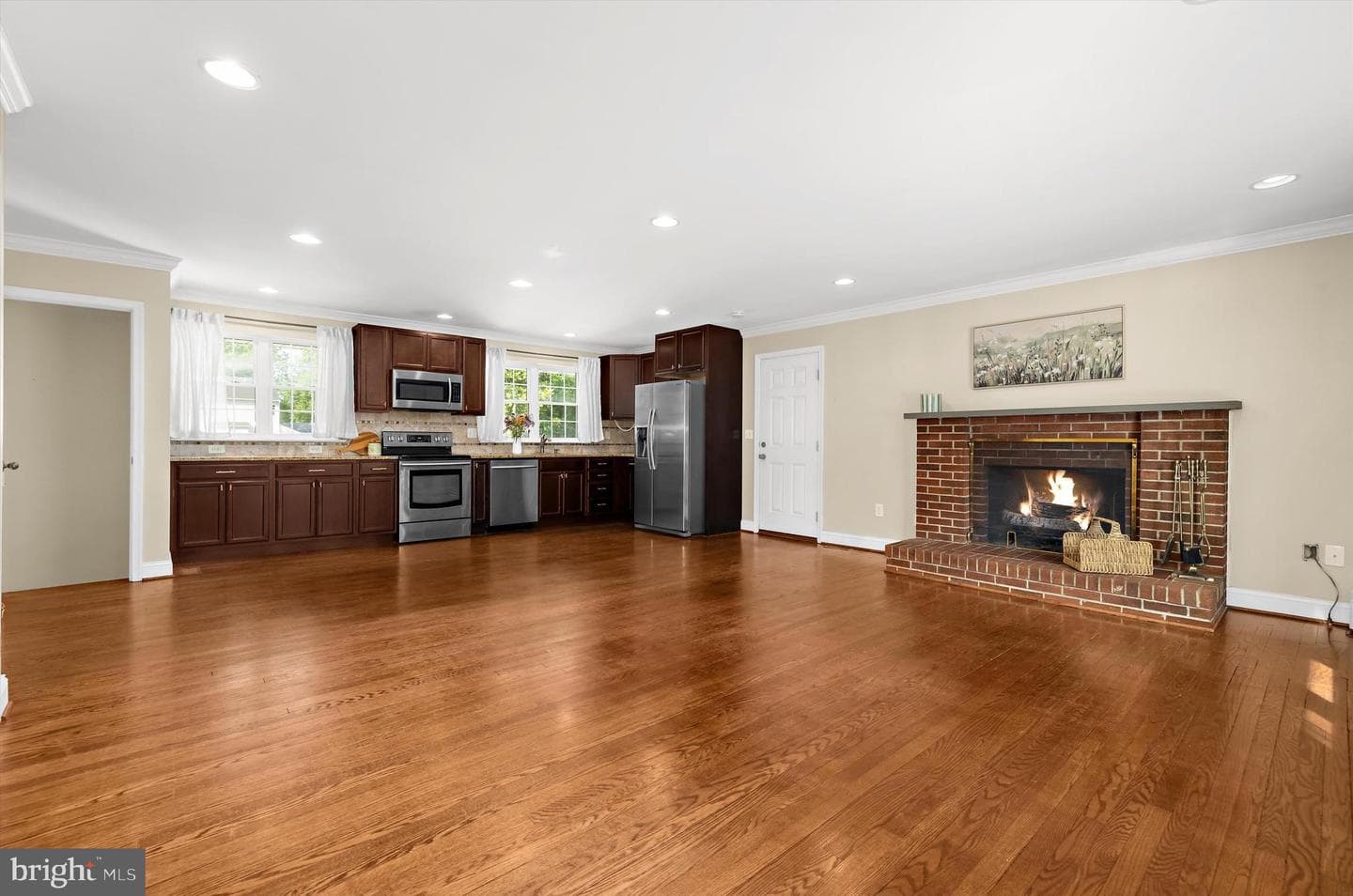 8028 Woodholme Circle photo 4
