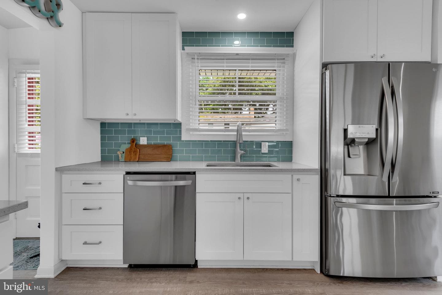 536 Manor Road photo 23