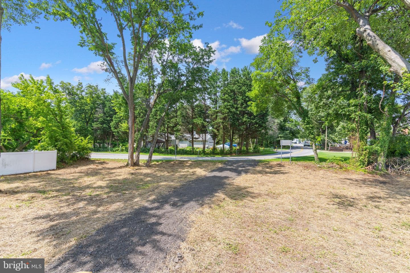 1018 Bell Avenue photo 29