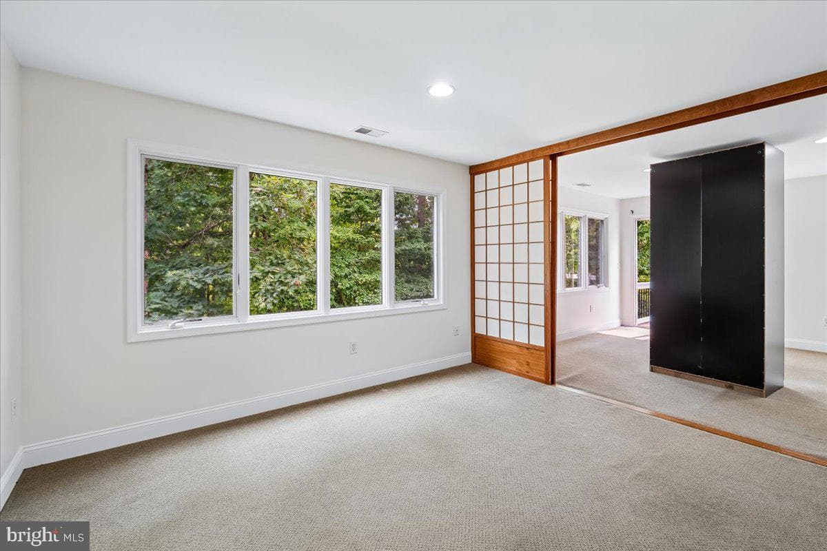 126 Gilbert Court photo 30
