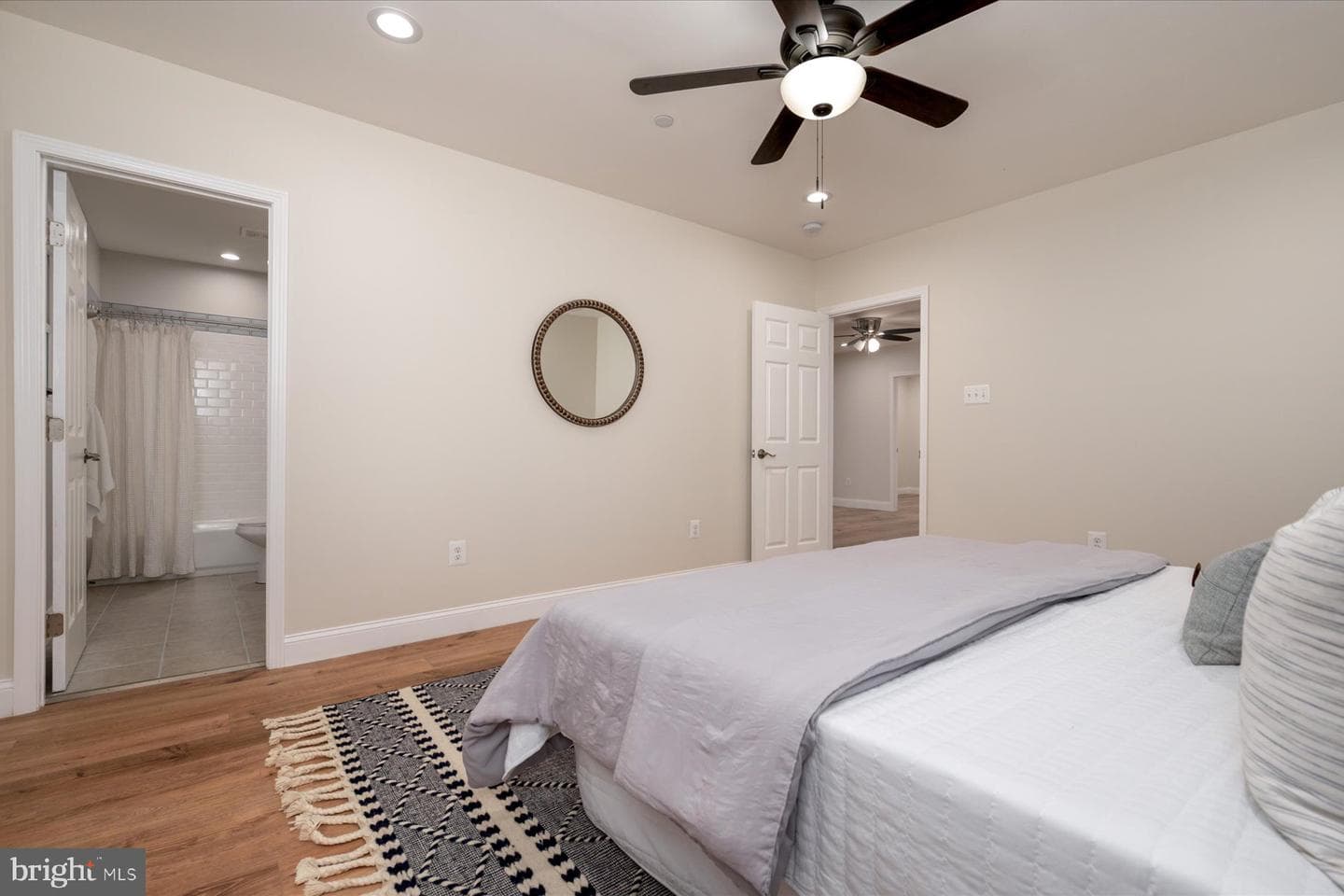 1400 Lower View Court photo 16