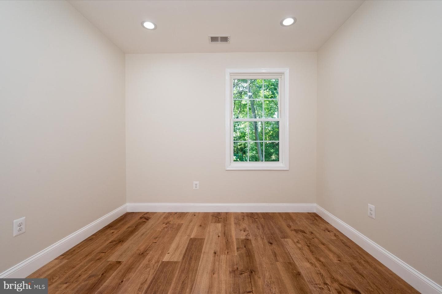 1400 Lower View Court photo 22