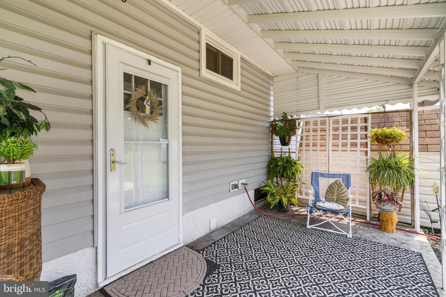 1402 Scanlan Drive photo 28