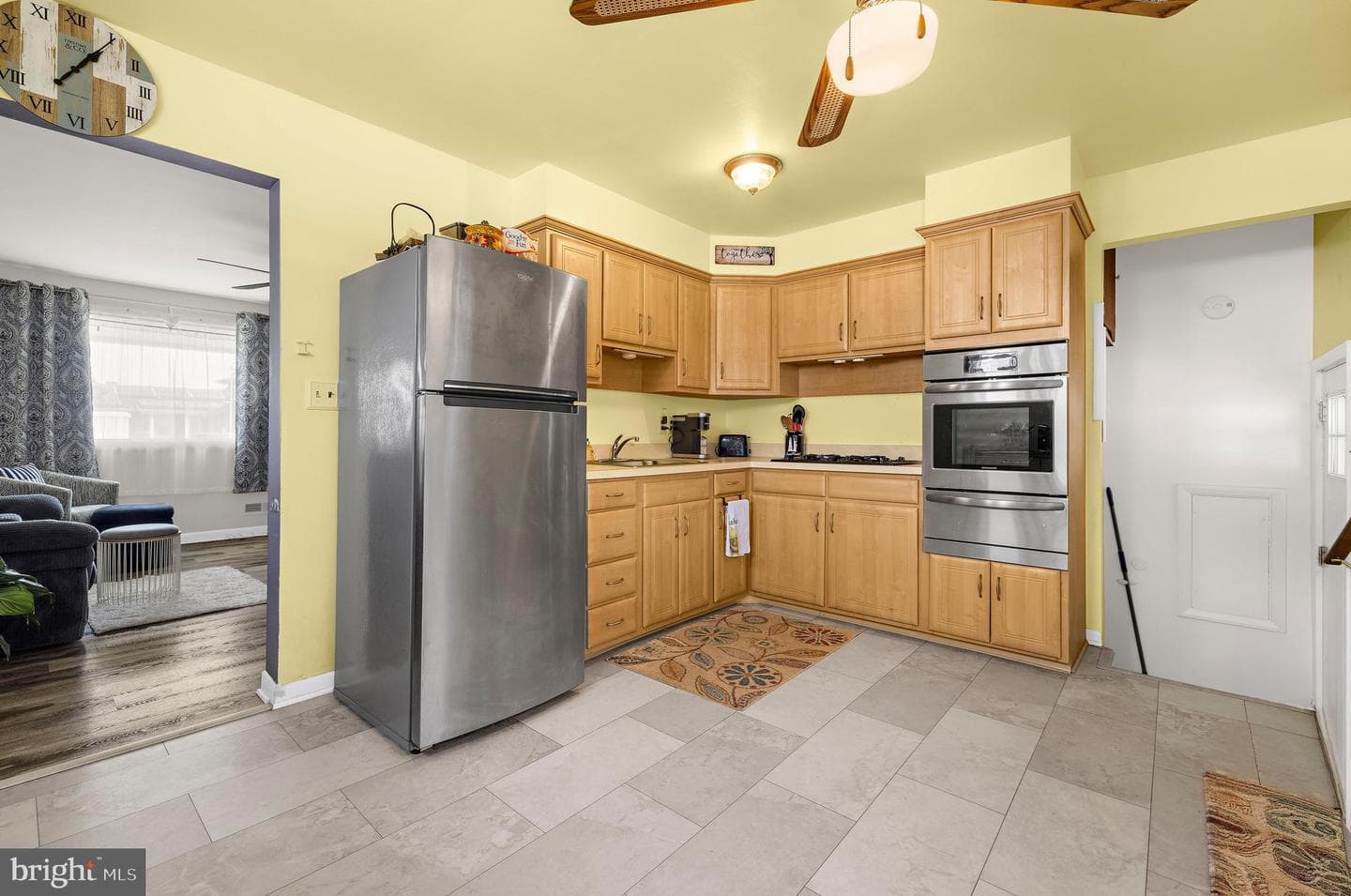 1402 Scanlan Drive photo 8