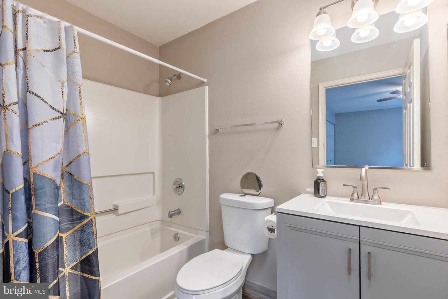 312 Blue Water Court #104 D photo 19