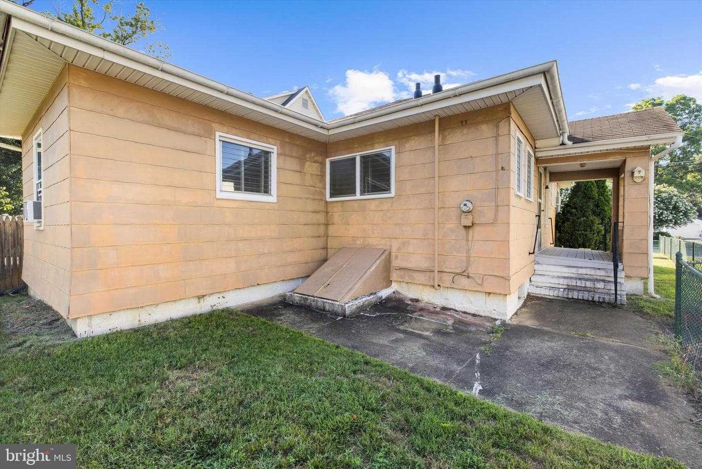 305 Melvin Avenue photo 35