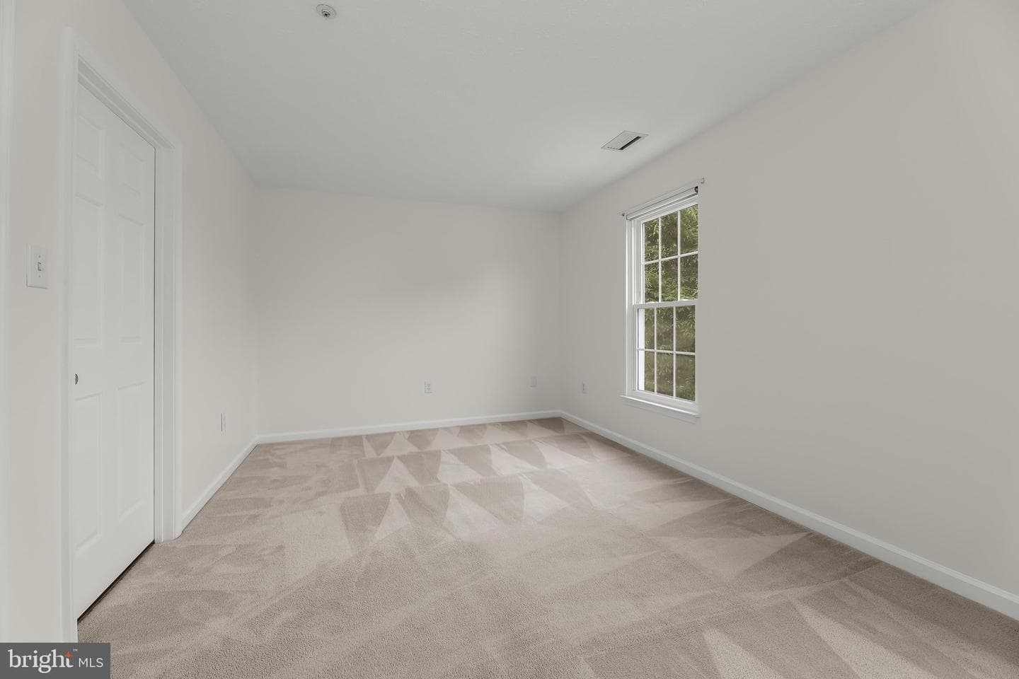 2676 Summers Ridge Drive photo 18