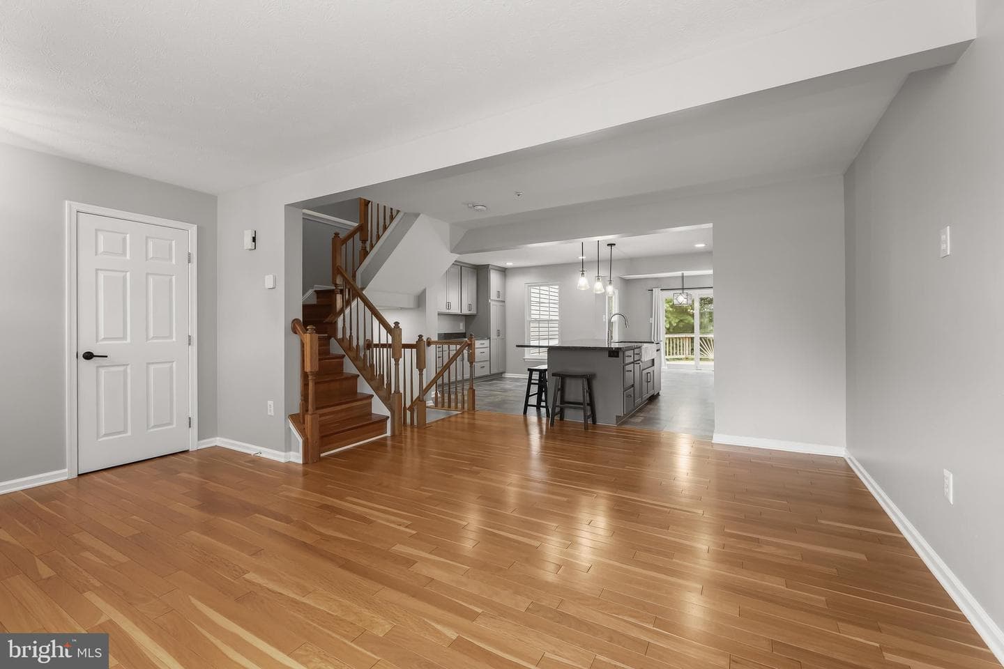 2676 Summers Ridge Drive photo 4
