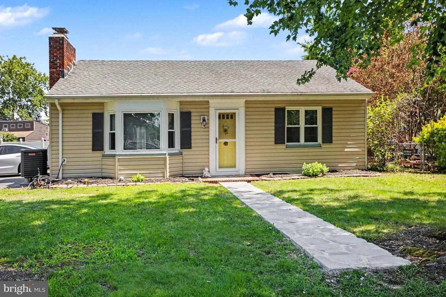 7685 Midway Avenue photo 3