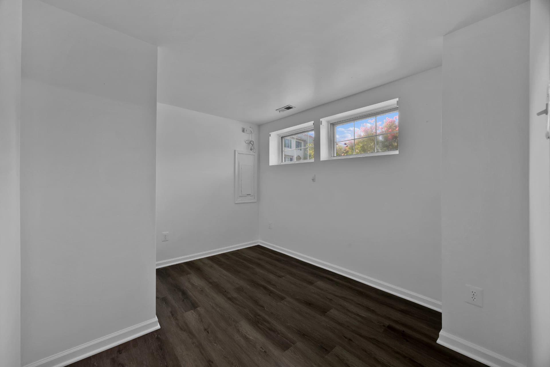 482 Watson Court photo 28