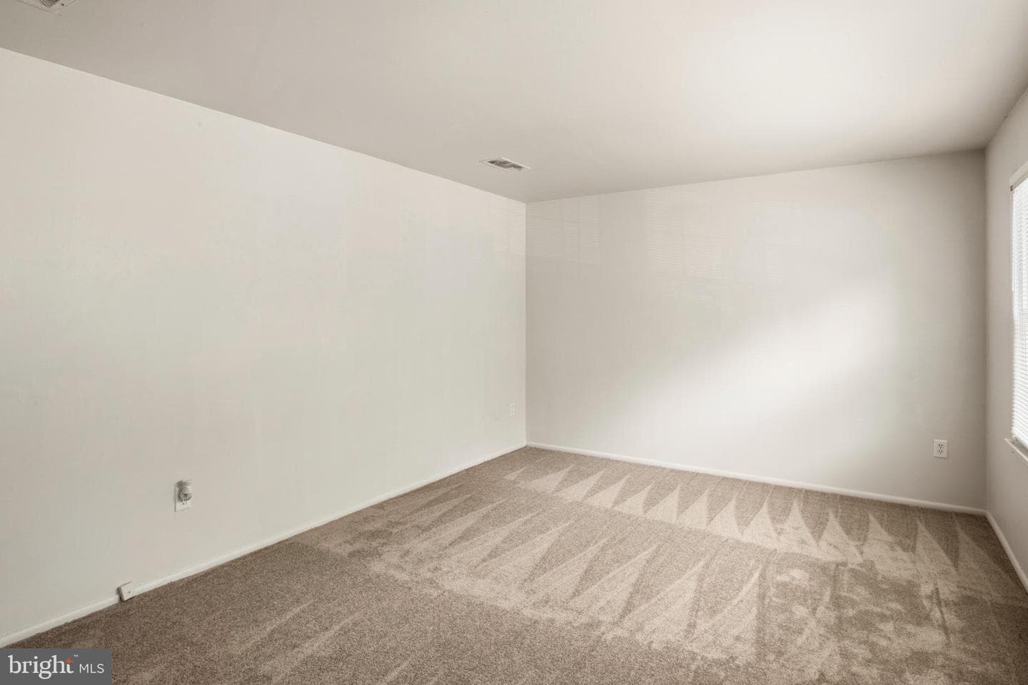 1757 Carry Place photo 5