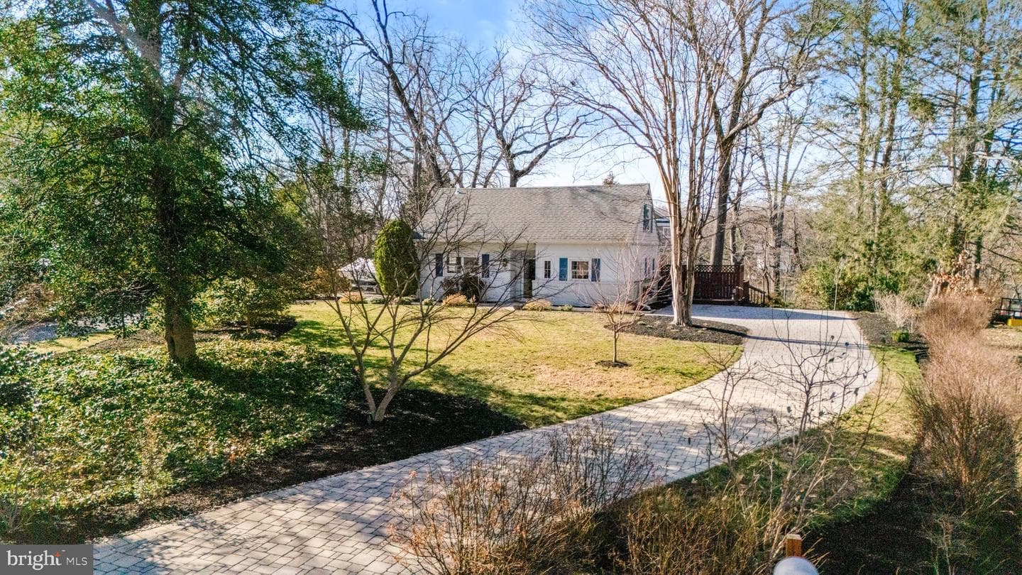 766 Cypress Road photo 4