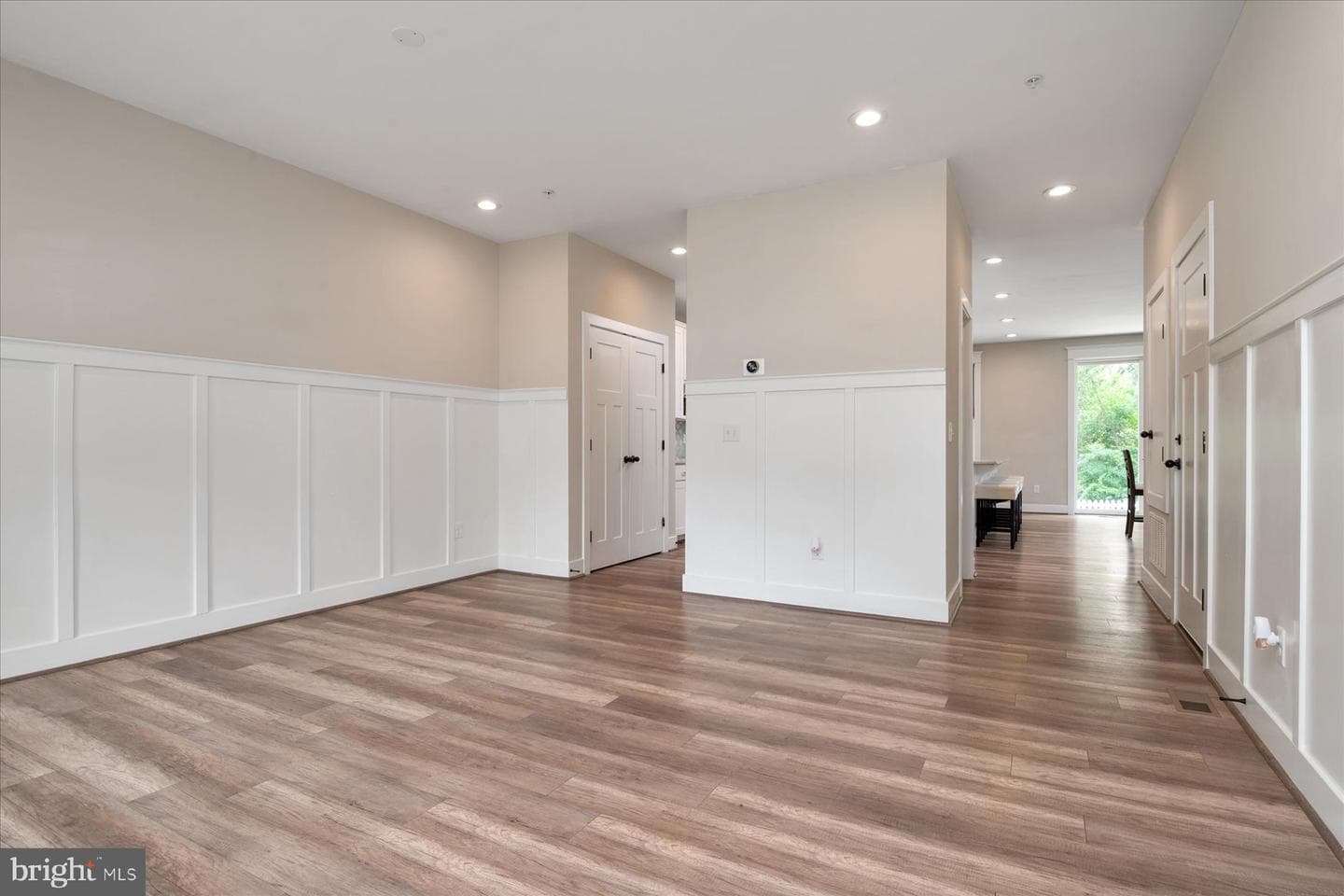 806 Lynwood Lane photo 7