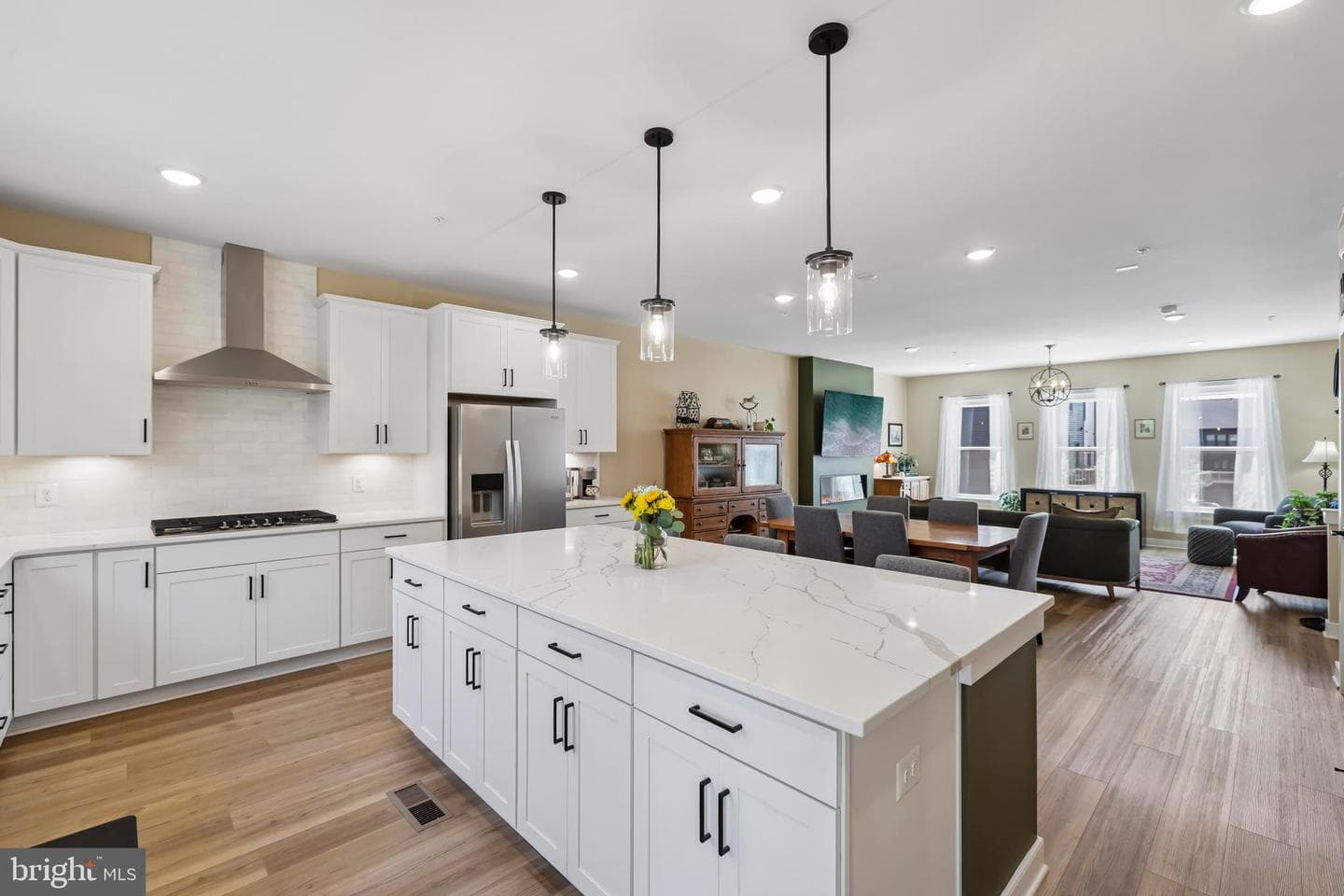 1120 Crested Wood Drive photo 18