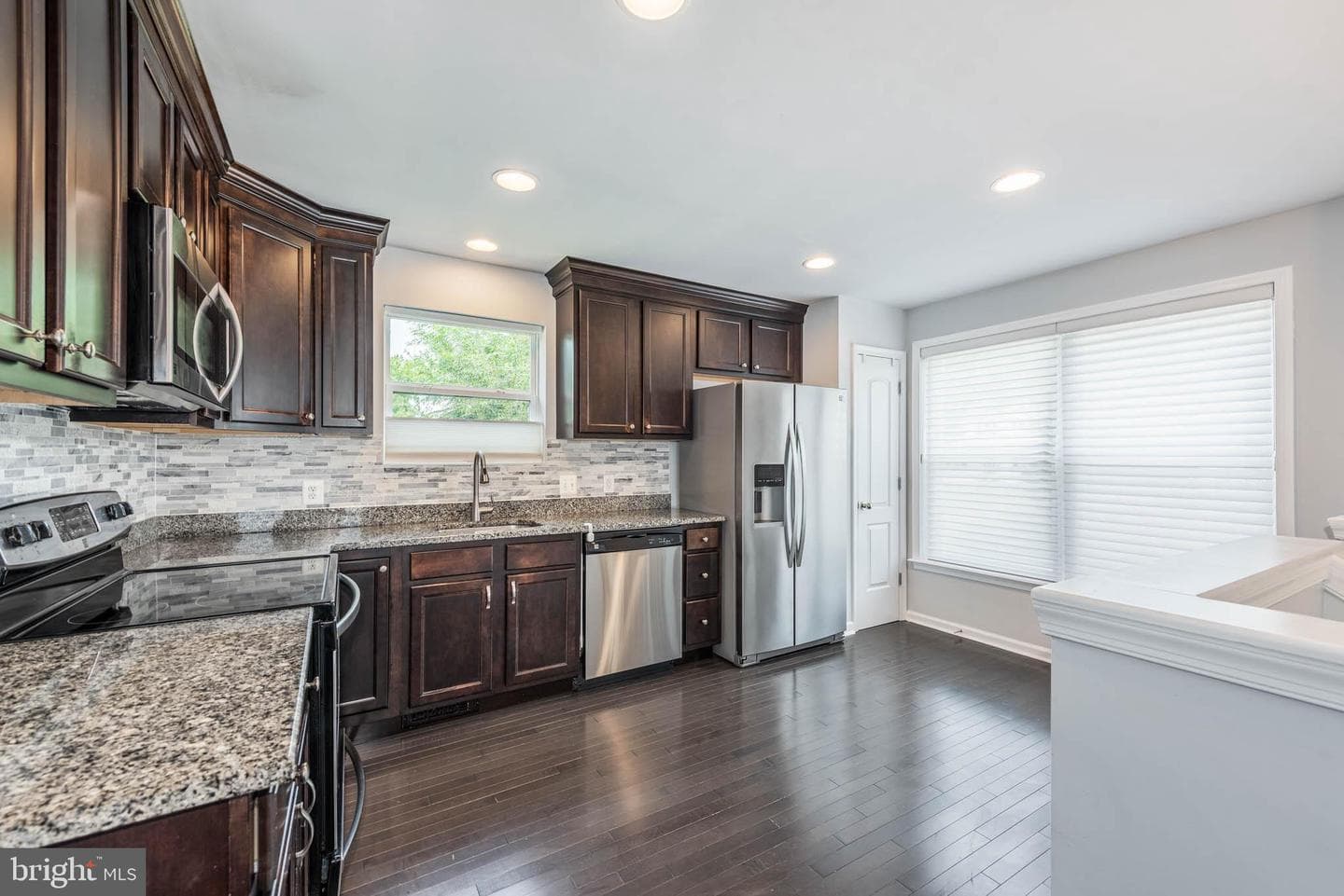 7746 Overhill Road photo 4