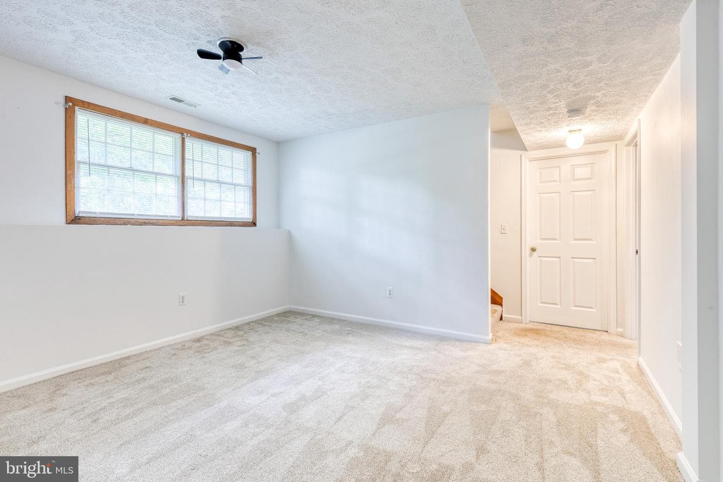 1568 Colony Road photo 29