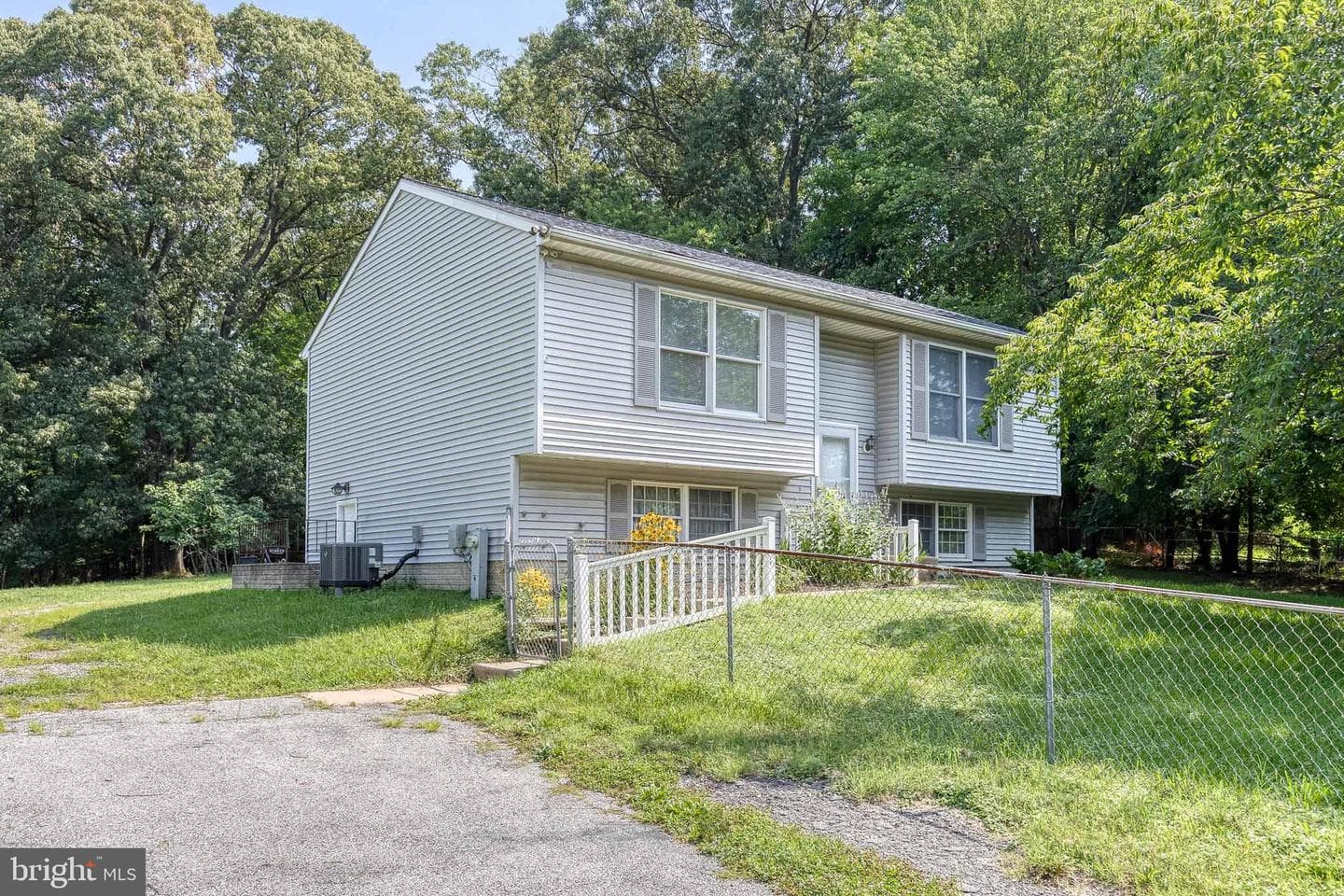 1568 Colony Road photo 40