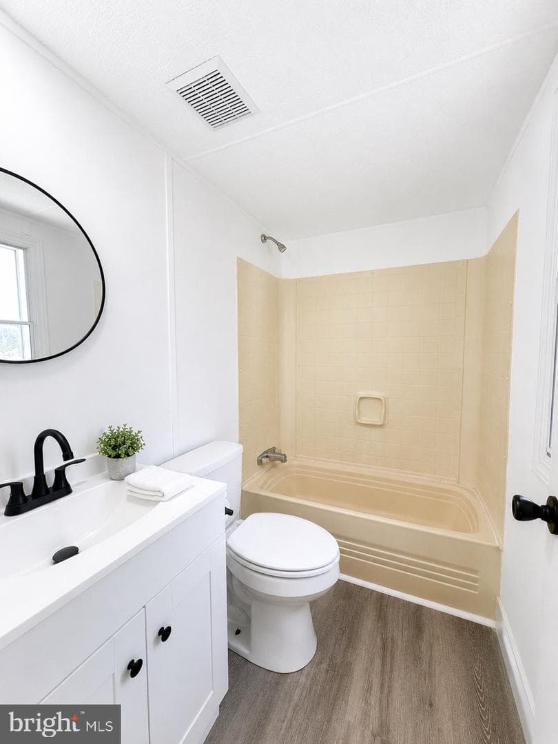 114 Berts Drive photo 17