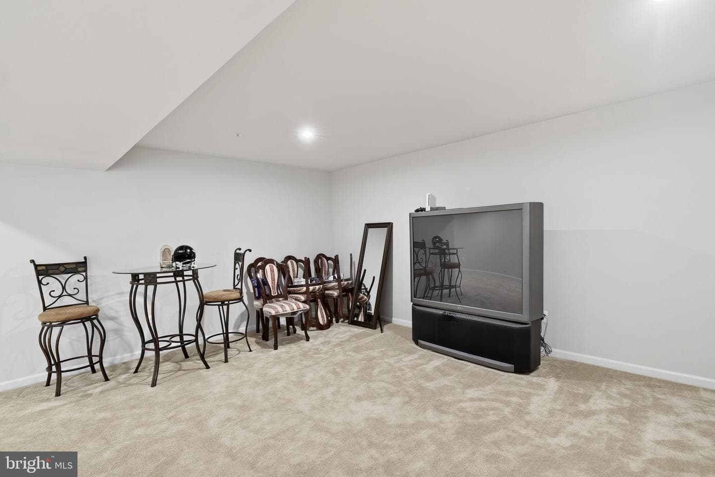 421 Zeman Drive photo 41