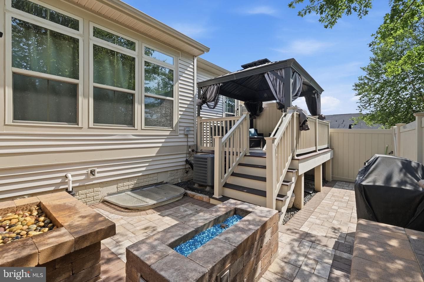 421 Zeman Drive photo 45