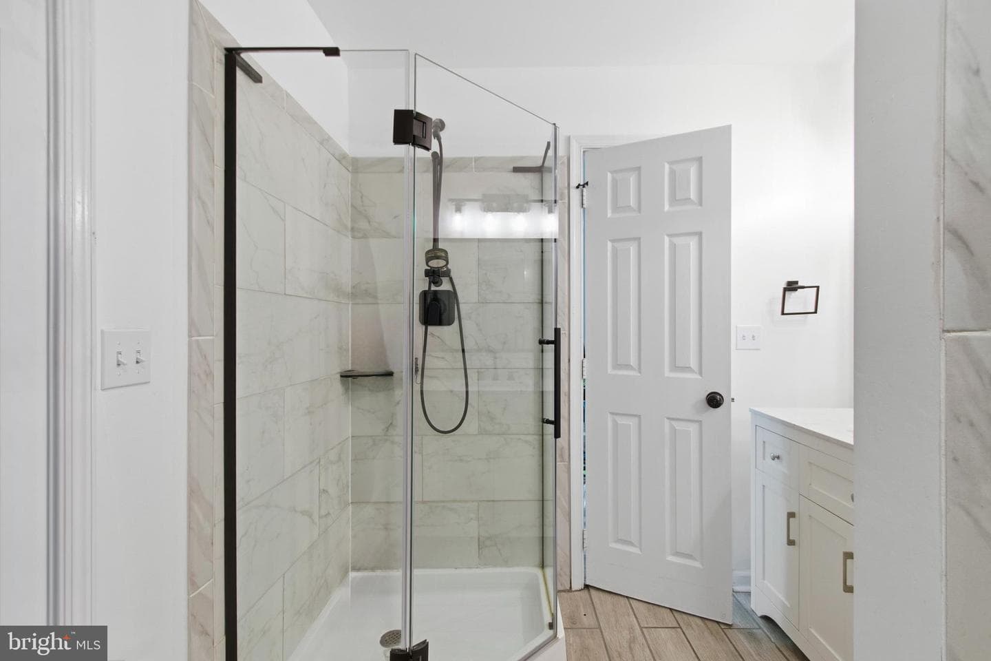 2435 Lizbec Court photo 25