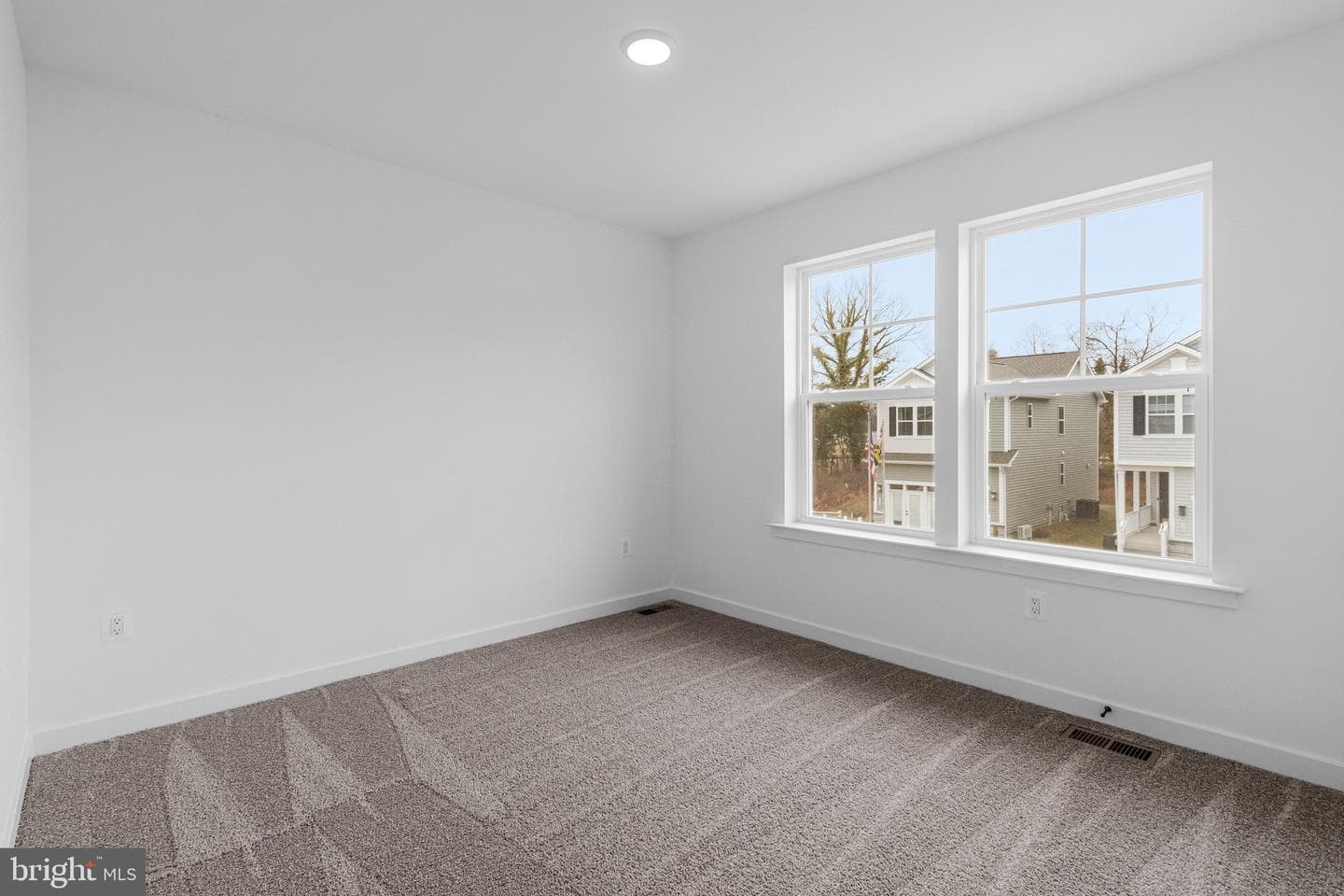 5719 Howard Drive photo 54