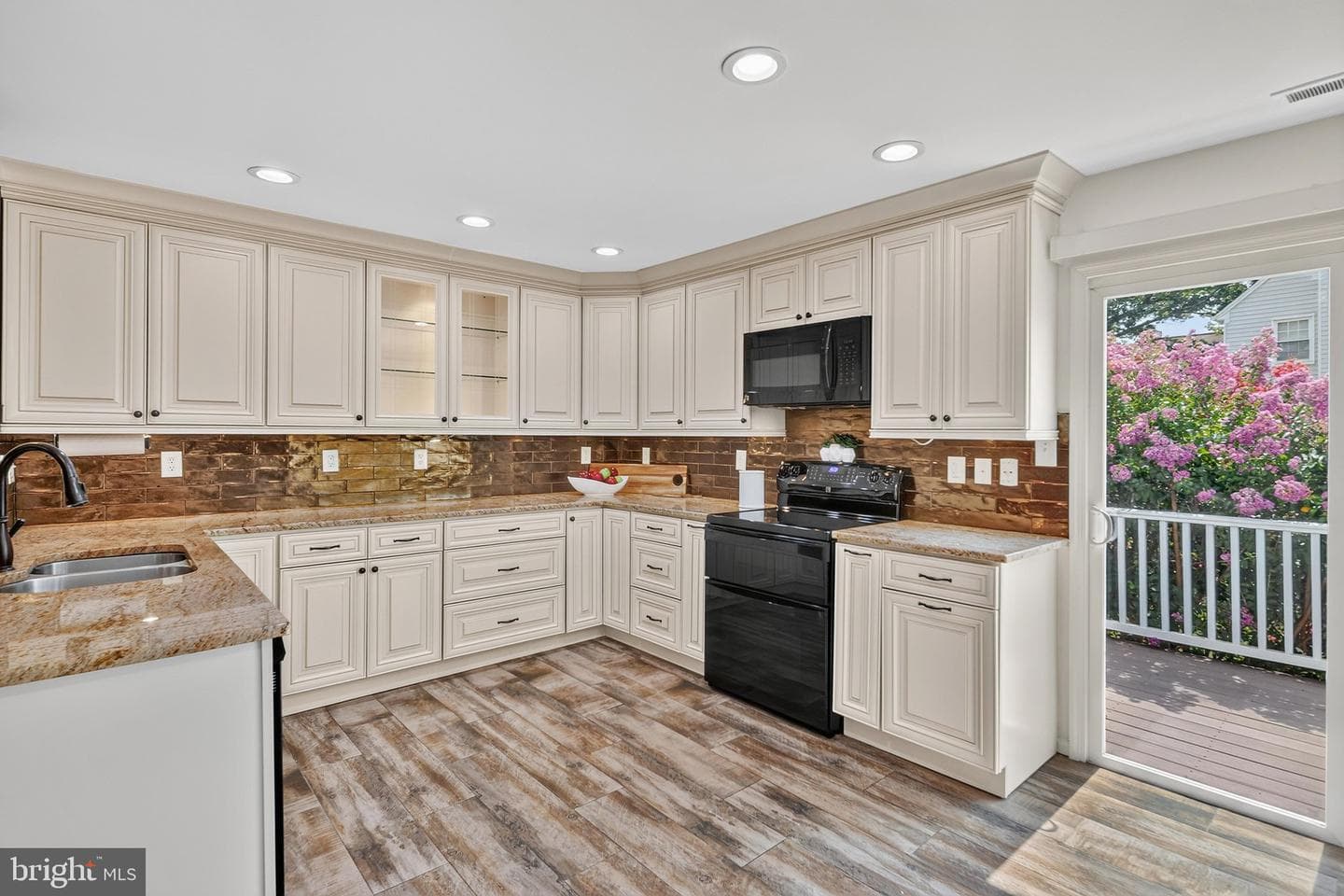 1434 Mara Vista Court #122xb photo 8