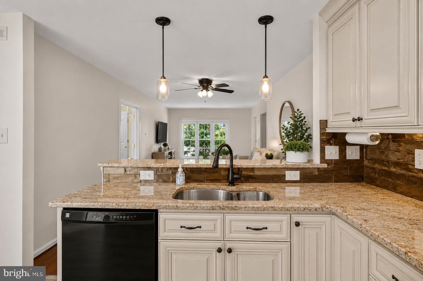 1434 Mara Vista Court #122xb photo 9