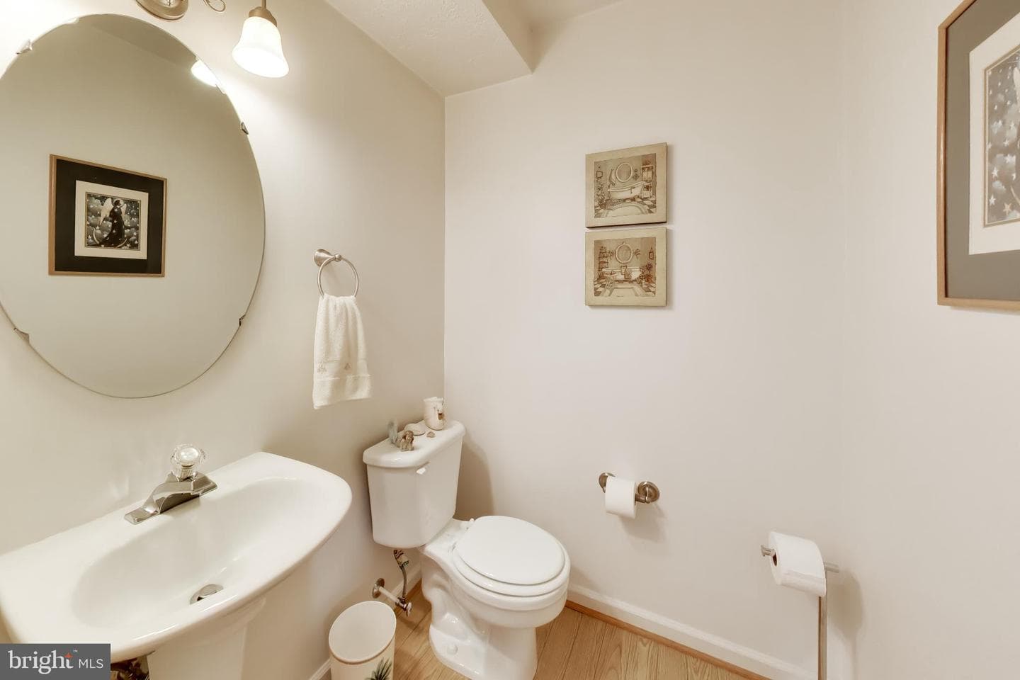 8703 Thornbrook Drive photo 11