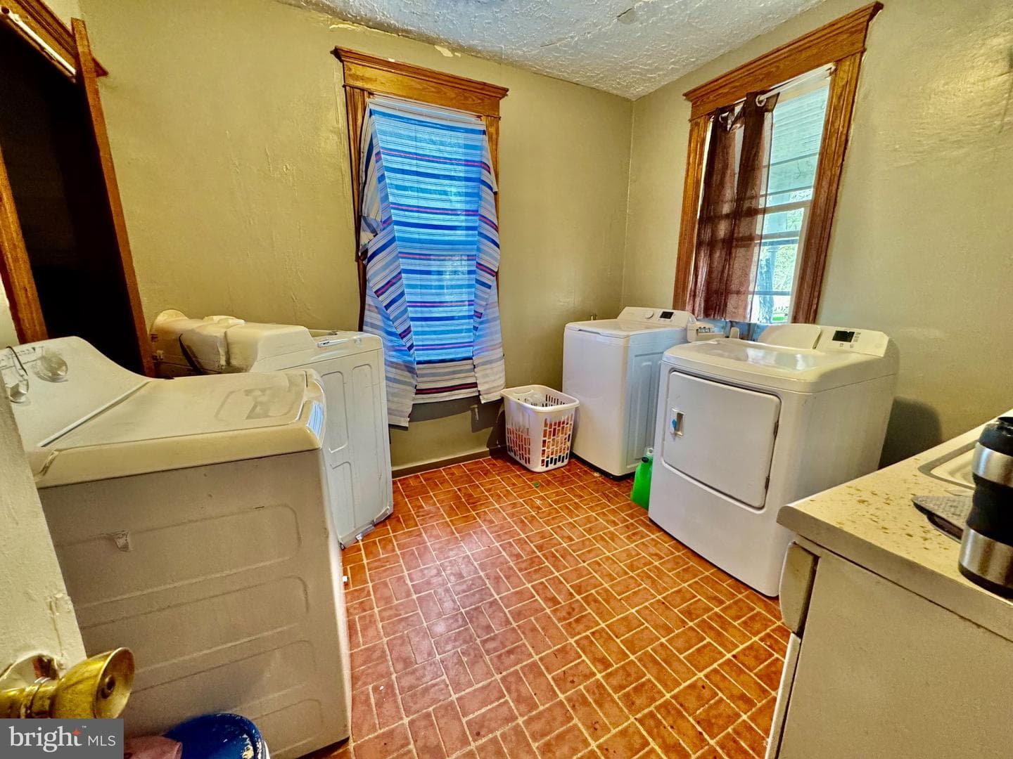 14 Virginia Avenue photo 11