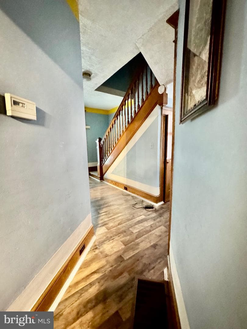 14 Virginia Avenue photo 5