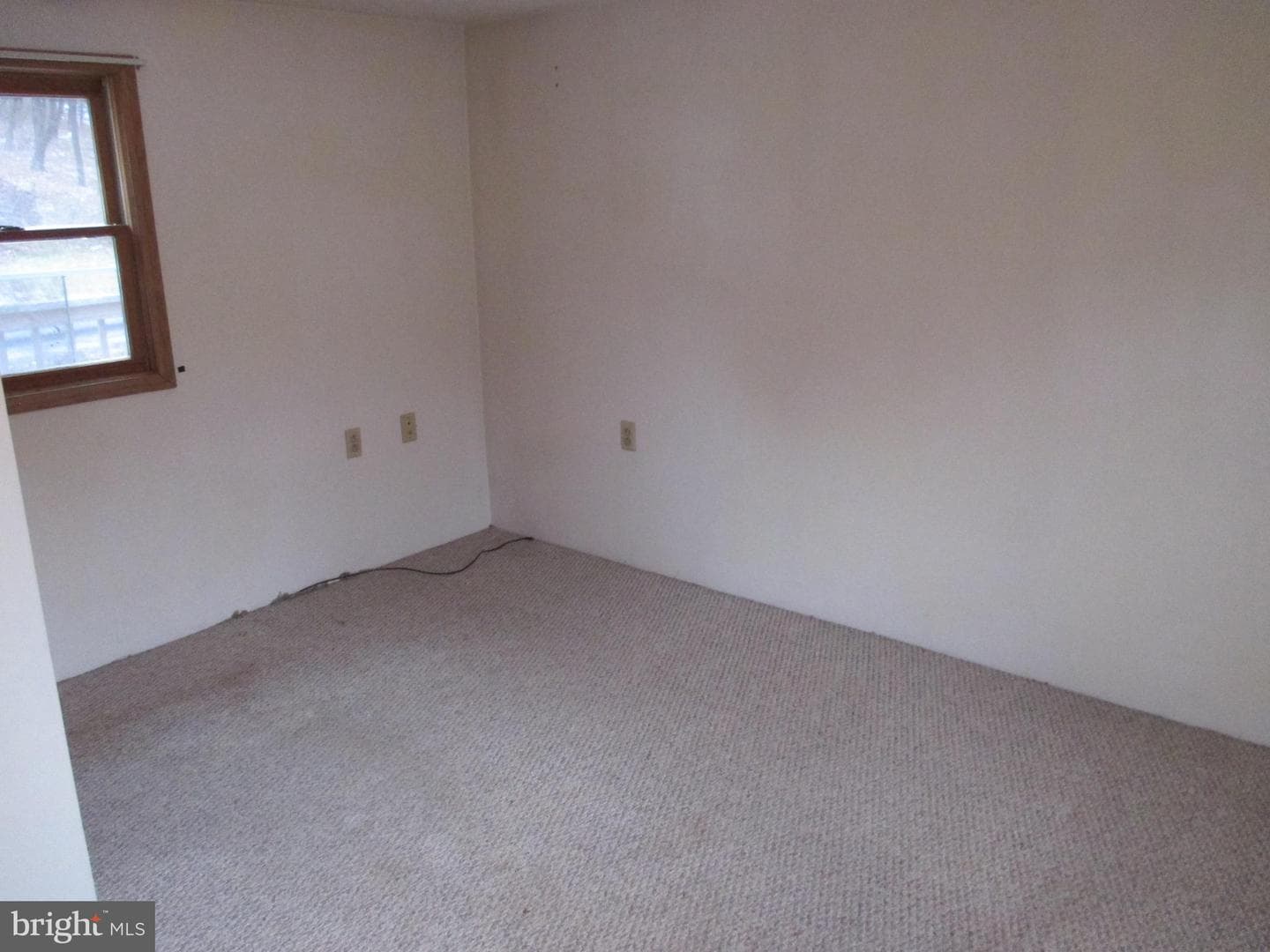 210 E Reynolds Street photo 19