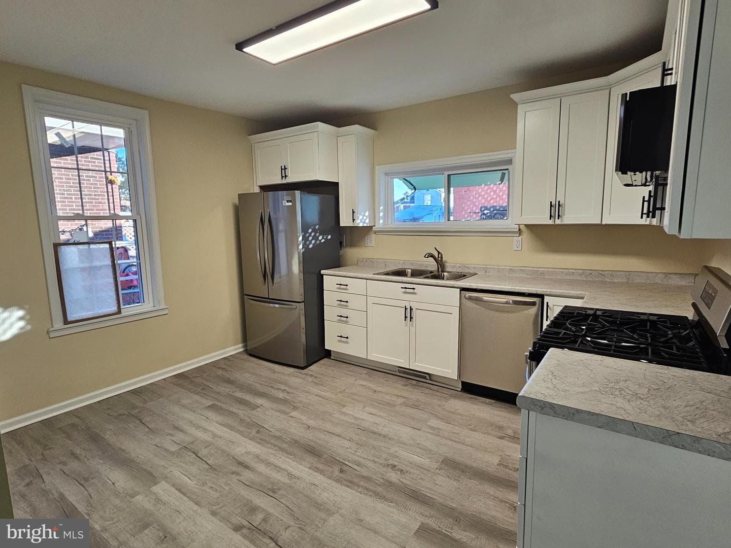 219 Carroll Street photo 13
