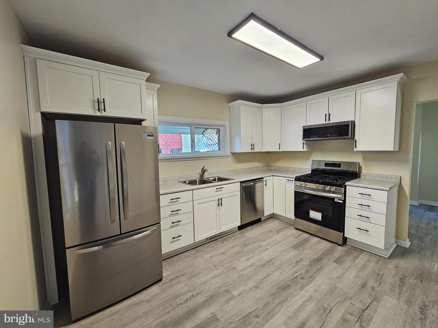 219 Carroll Street photo 16