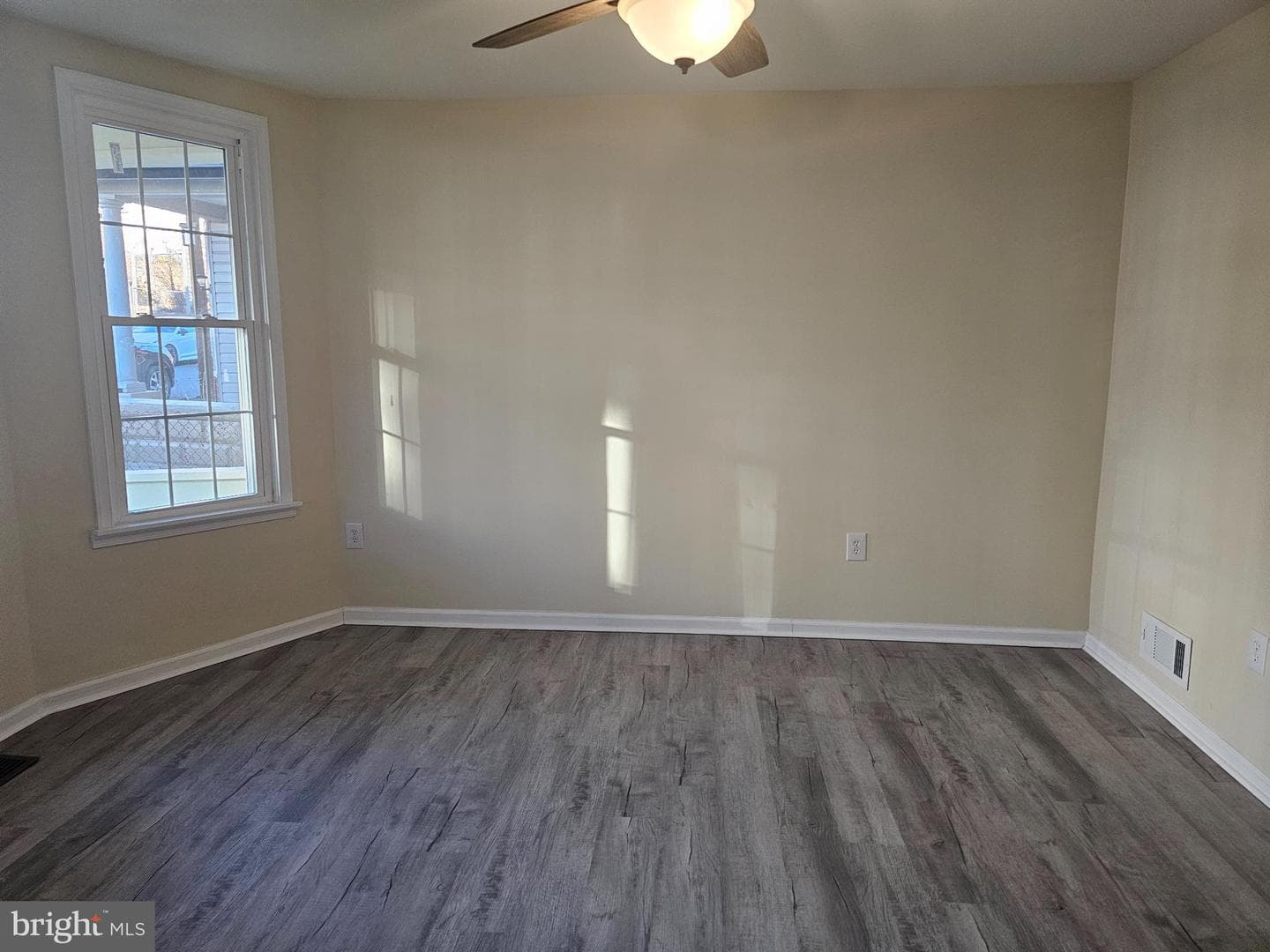 219 Carroll Street photo 7