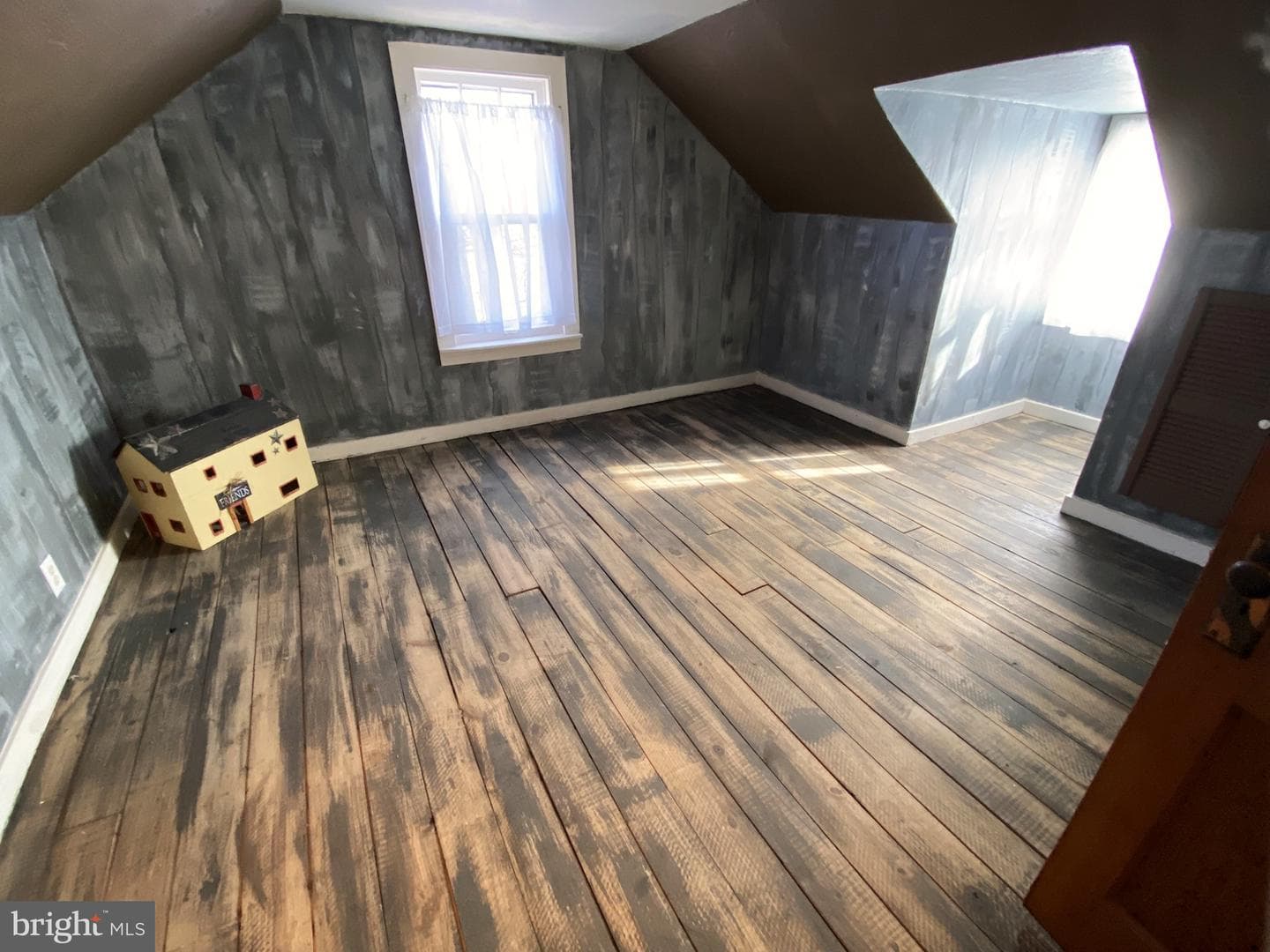 1012 Kent Avenue photo 31