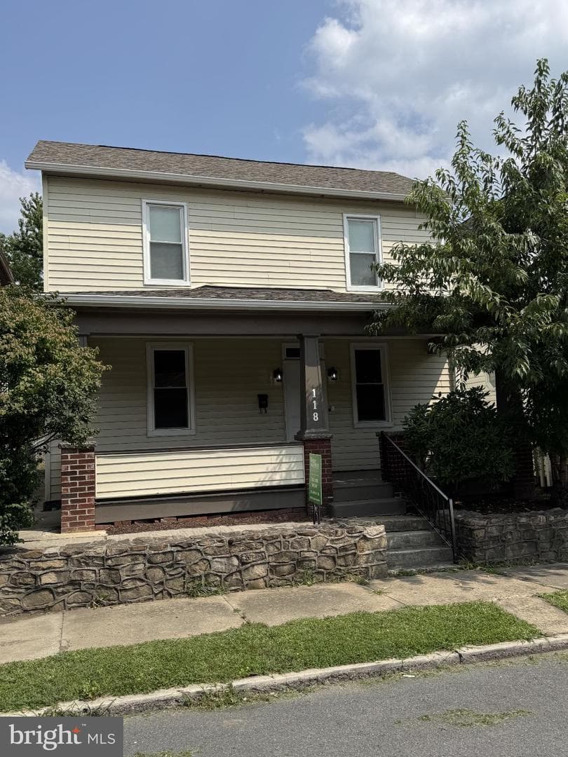 118 Oak Street