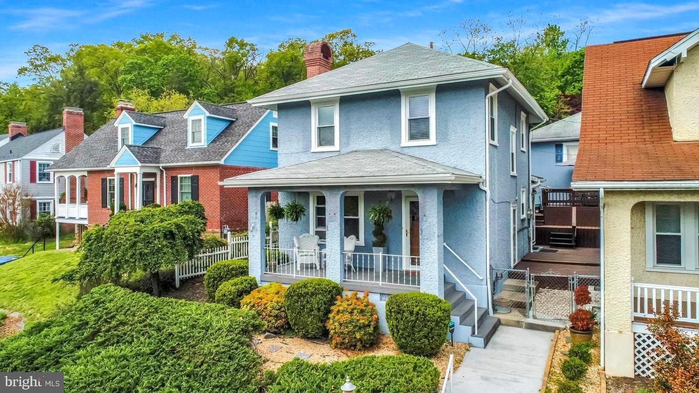 775 Macdonald Ter, Cumberland