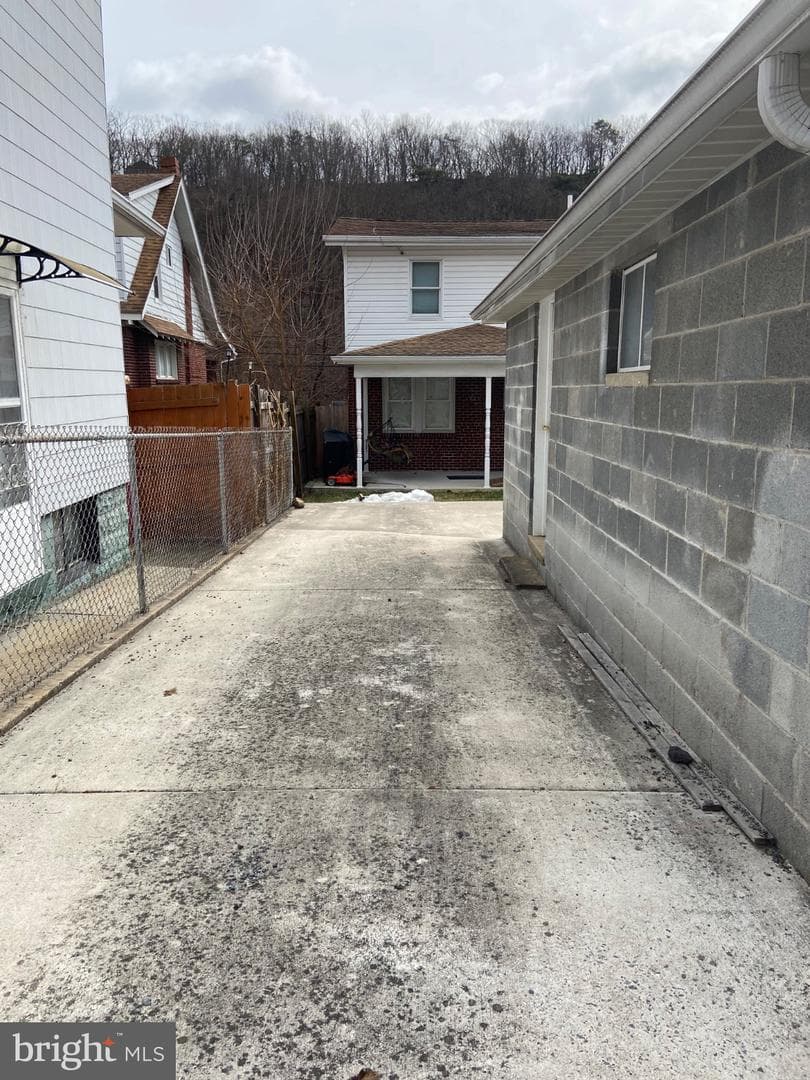 720 Frederick Street photo 59