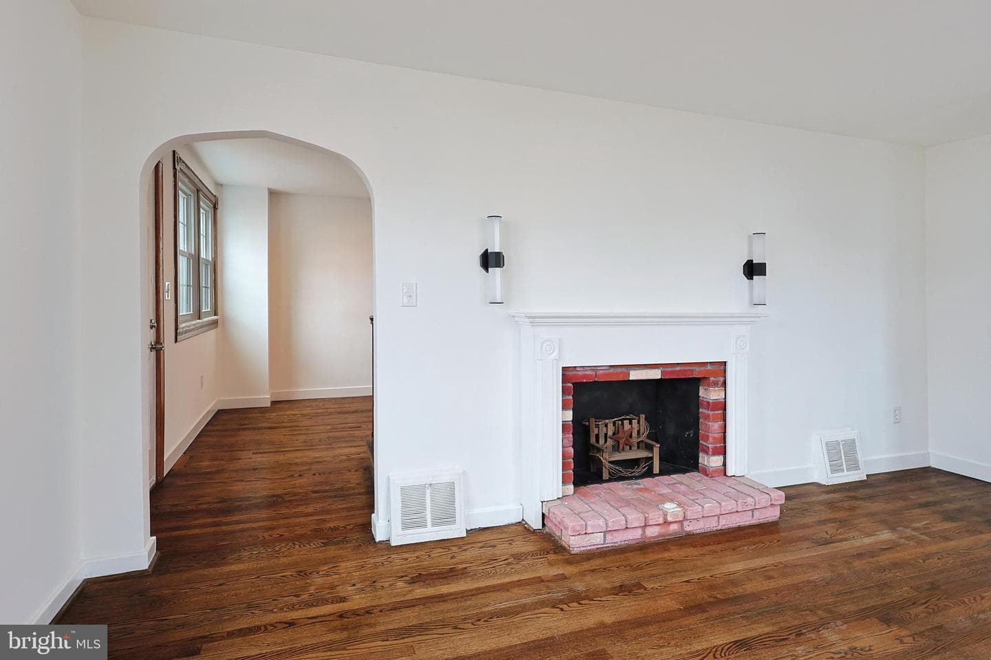 409 Springdale Street photo 14