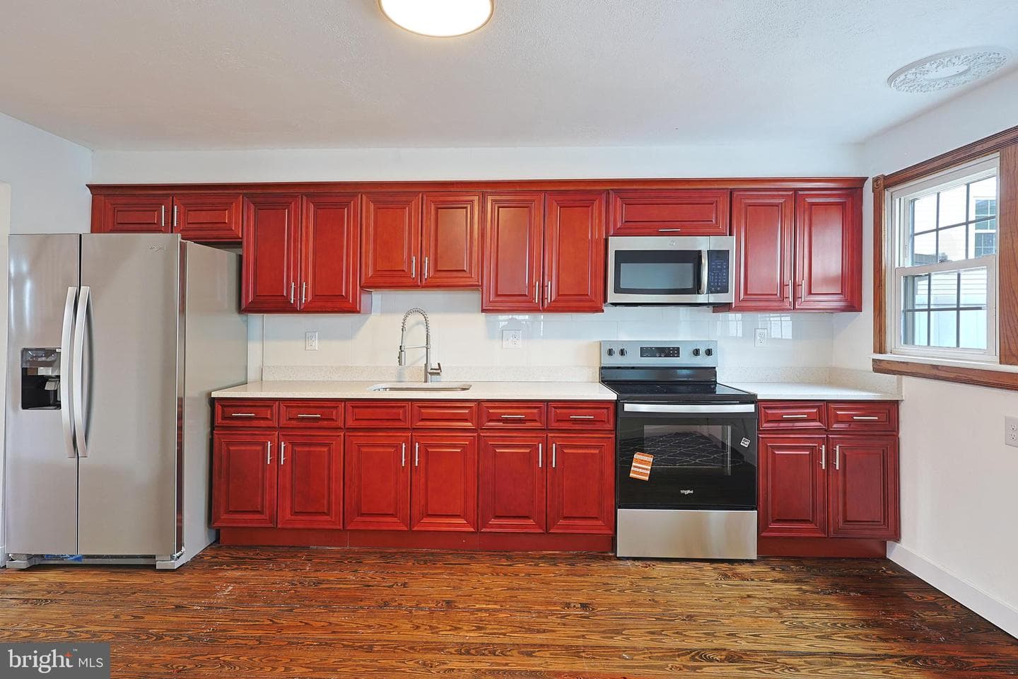 409 Springdale Street photo 9