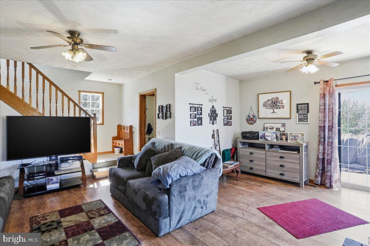 12604 Longs Hollow Road SE photo 11